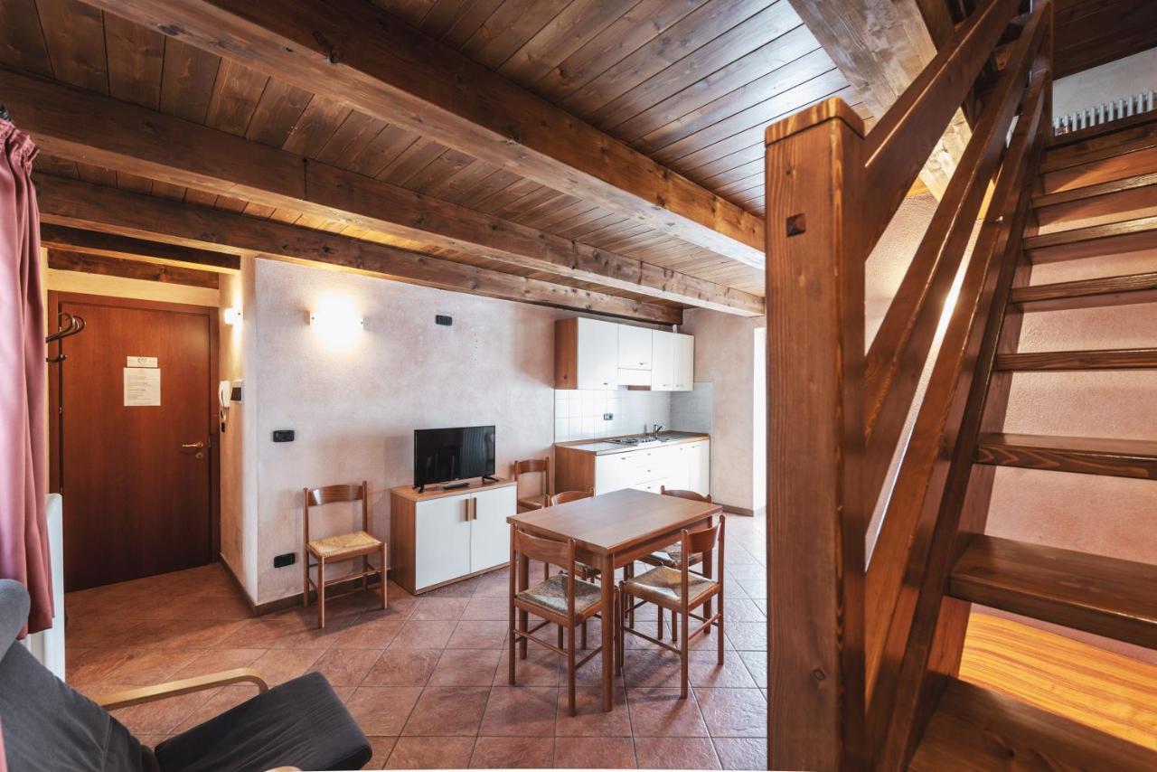 Residence La Tana Del Ghiro Bardonecchia Exterior foto
